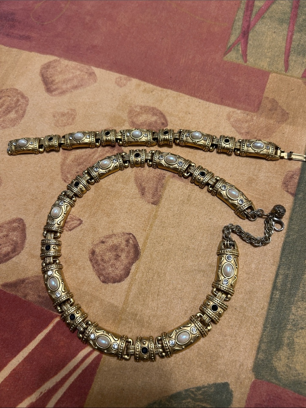 Vintage Gold-Tone Pearl Accent Necklace and Bracelet Set